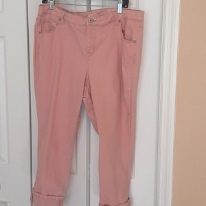 Style & Co peach Capri pants 16W